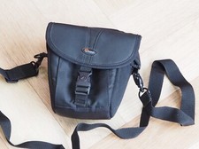 Custodia fotocamera lowepro usato  Spedire a Italy