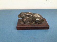 Statue sculpture rabbit d'occasion  Expédié en Belgium