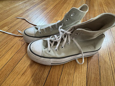 Women converse chuck for sale  Sioux Falls