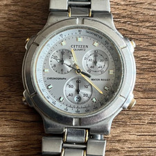 Montre bracelet n2725 d'occasion  Saint-Jean-en-Royans