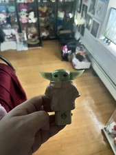 Tomada de detecção de luz LED Star Wars luz noturna Mandalorian The Child Baby Yoda comprar usado  Enviando para Brazil