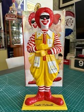 Ronald mcdonald statuetta usato  Torino
