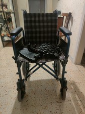Carrozzina disabili pieghevole usato  Potenza