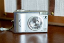 Fujifilm finepix f10 usato  Spedire a Italy