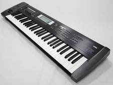 Korg tr61 key d'occasion  Expédié en Belgium