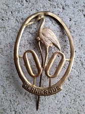 Broche épingle dorée d'occasion Broche épingle dorée d'occasion  Corbigny