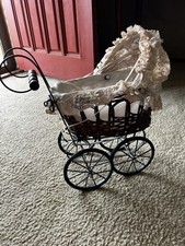 Victorian style 16.5 for sale  Plainview