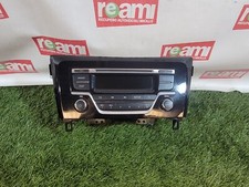Stereo radio nissan usato  Casapesenna