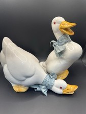 Conjunto de ganso de cerâmica vitrificada branca com fitas Gingham e olhos de contas vermelhas comprar usado  Enviando para Brazil
