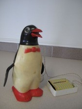 Usado, Pinguim Russa Brinquedo Elétrico Bateria Mecânico Vintage SOVIÉTICO Década De 1960 пингвин comprar usado  Enviando para Brazil