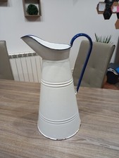 Antica brocca metallo usato Antica brocca metallo usato  Monreale