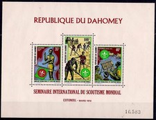 Distintivo bandiera dahomey usato  Italia