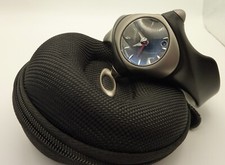 Oakley Titanium Bullet relógio de fibra de carbono face Unobtainium excelente estado comprar usado  Enviando para Brazil