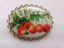 Broche vintage galho de cerejeira e flor porcelana oval tom dourado moldura aberta comprar usado Broche vintage galho de cerejeira e flor porcelana oval tom dourado moldura aberta comprar usado  Enviando para Brazil