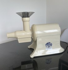 Champion 2000 juicer for sale  LEWES