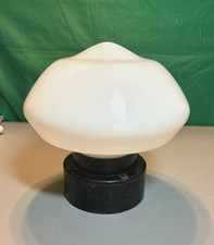 Usado, Luminária de teto vintage branca redonda de vidro com metal nivelada comprar usado Usado, Luminária de teto vintage branca redonda de vidro com metal nivelada comprar usado  Enviando para Brazil