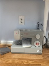 Used singer heavy for sale  Middletown