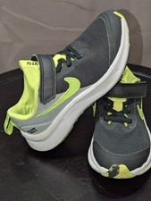Nike shoes youth for sale  Eden
