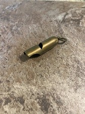 Ancien sifflet militaire d'occasion  Claira