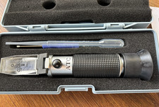 Portable refractometer used for sale  READING