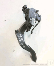 8d1721523l pedale acceleratore usato  Italia