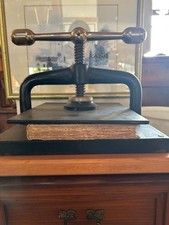 Antica pressa manuale usato  Orsago