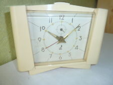 Ancien réveil pendulette d'occasion  Pont-Évêque