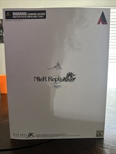 Play arts modellino usato  Spedire a Italy