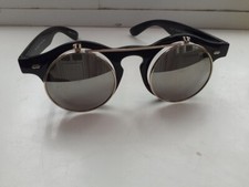 Gold black flip for sale  LLANDYSUL