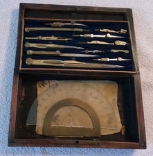 Ancien coffret compas d'occasion  Noyelles-sous-Lens