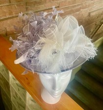 Novo Cinza/Branco Kentucky Derby/Oaks Fascinator comprar usado  Enviando para Brazil