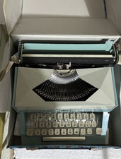 Macchina scrivere vintage usato  Valenzano