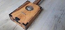 Cigar box guitar d'occasion  Chazelles-sur-Lyon