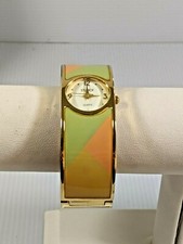 Relógio de quartzo Studio tom dourado rosa verde bege esmalte dobradiça pulseira 7 polegadas comprar usado Relógio de quartzo Studio tom dourado rosa verde bege esmalte dobradiça pulseira 7 polegadas comprar usado  Enviando para Brazil