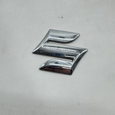 Scritta suzuki logo usato Scritta suzuki logo usato  Arzano