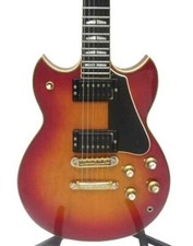 Chitarra elettrica yamaha usato  Spedire a Italy