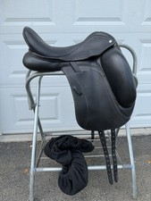 17.5 custom saddlery for sale  Walworth