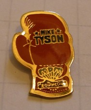 Pin boxing glove d'occasion  Expédié en Belgium
