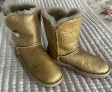 Ugg australia classic for sale  North Dartmouth