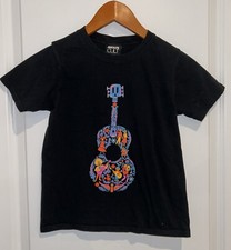 Camiseta COCO tamanho M preta Disney Pixar manga curta guitarra comprar usado  Enviando para Brazil