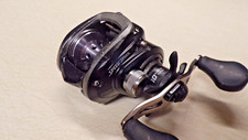 Usado, LEW'S MOLINETE DE PESCA - CARRETEL DE VELOCIDADE SSG1SH - RELAÇÃO DE ENGRENAGEM 7:5:1 - 10 ROLAMENTOS DE ESFERAS comprar usado  Enviando para Brazil