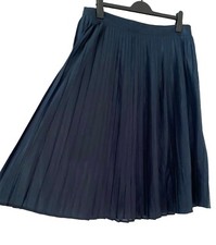 White stuff pleated for sale  LINCOLN