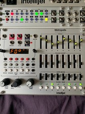 Intellijel metropolis eurorack d'occasion  Bar-le-Duc