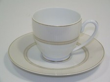 Tasse thé porcelaine d'occasion  Brie