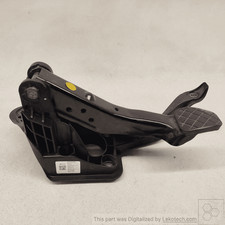 6r1721060 pedale freno usato  Italia