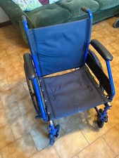 Carrozzina pieghevole leggera usato  Varzi