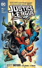 Liga da Justiça Vol. 1: A Totalidade, de Snyder, Scott; Tynion, Tiago comprar usado  Enviando para Brazil