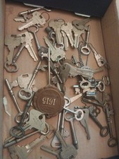 Lote de llaves antiguas planas esqueleto de metal y otras llaves vintage  segunda mano  Embacar hacia Mexico