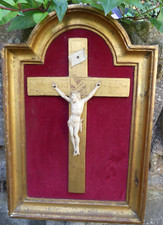 Antique carved crucifix d'occasion  Expédié en Belgium