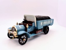 Caminhão Fiat modelo 1:43 Officine Pirelli 18 BL Rio leilão fundido comprar usado  Enviando para Brazil